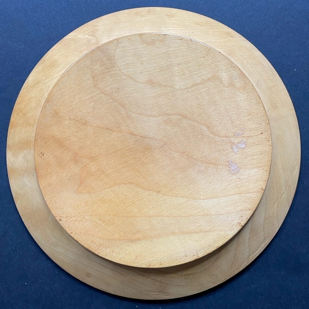Mountain Hearts Polish Beech Wood Floral Plate Brass Inlay Carved Lightwood - Picture 3 of 5